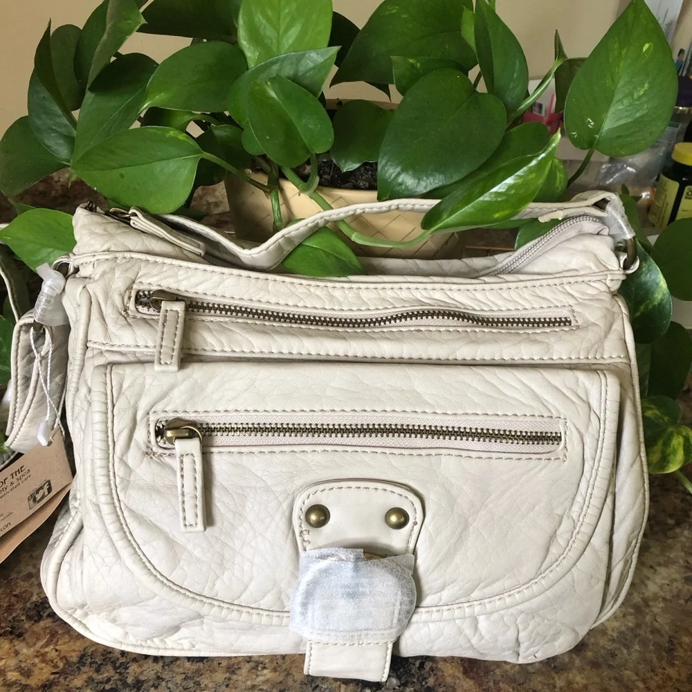 Elegant Vegan Leather Women's Crossbody Bag 👜 Color Taupe Adjustable Strap - Picture 1 of 14